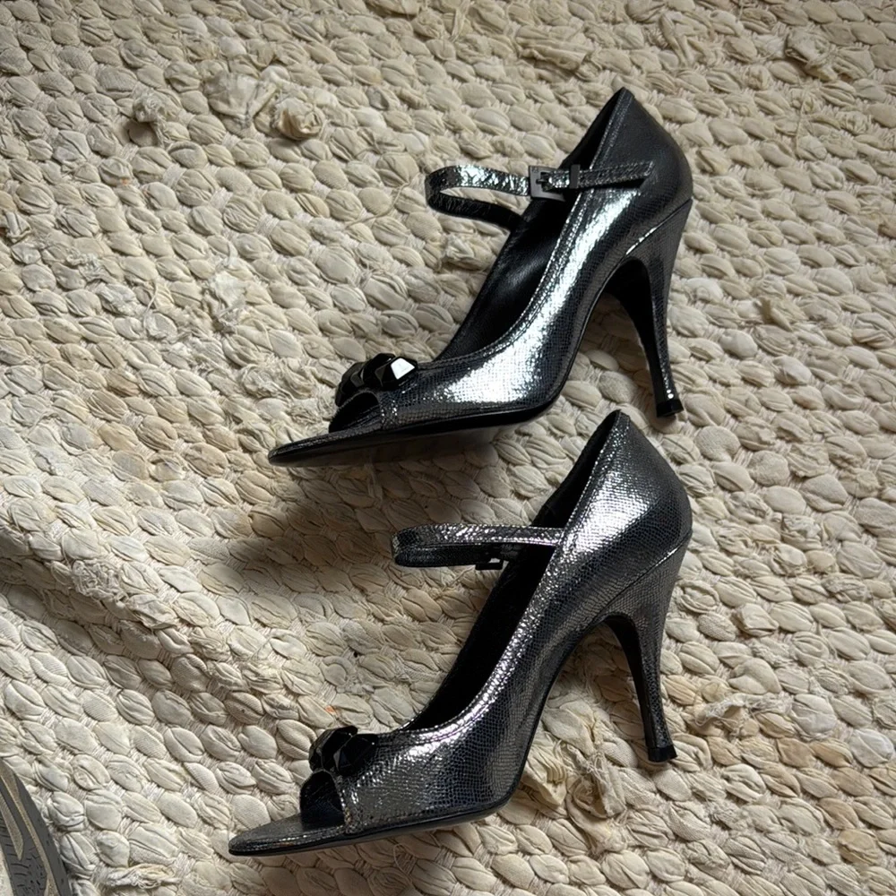 Fendi - size 38 - Black and Silver Metallic Leather Heels - never worn!